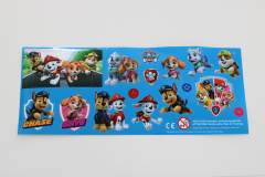 Mit den Paw-Patrol-Stickern lässt sich die Zahnbürste verschönern (Foto: Testsieger.de)