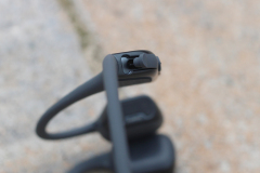 Die Shokz OpenRun Pro 2 verwenden den USB-TypC-Standard - sehr schön! (Foto: Testsieger.de)