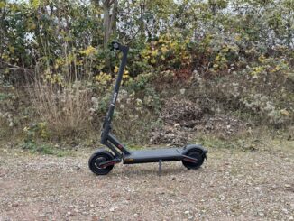 Gesamtansicht Navee S65D E-Scooter (Foto: Testsieger.de)